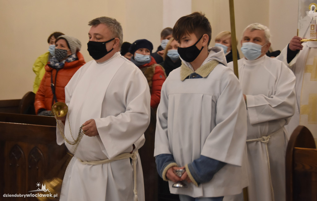 Wprowadzenie relikwii do kościoła w Wieńcu
