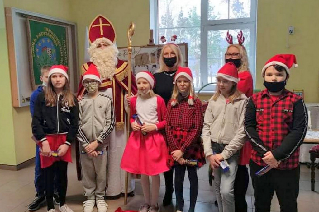 Mikołajki w SP w Smólniku