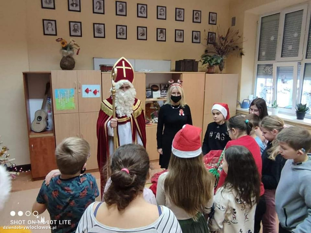 Mikołajki w SP w Smólniku