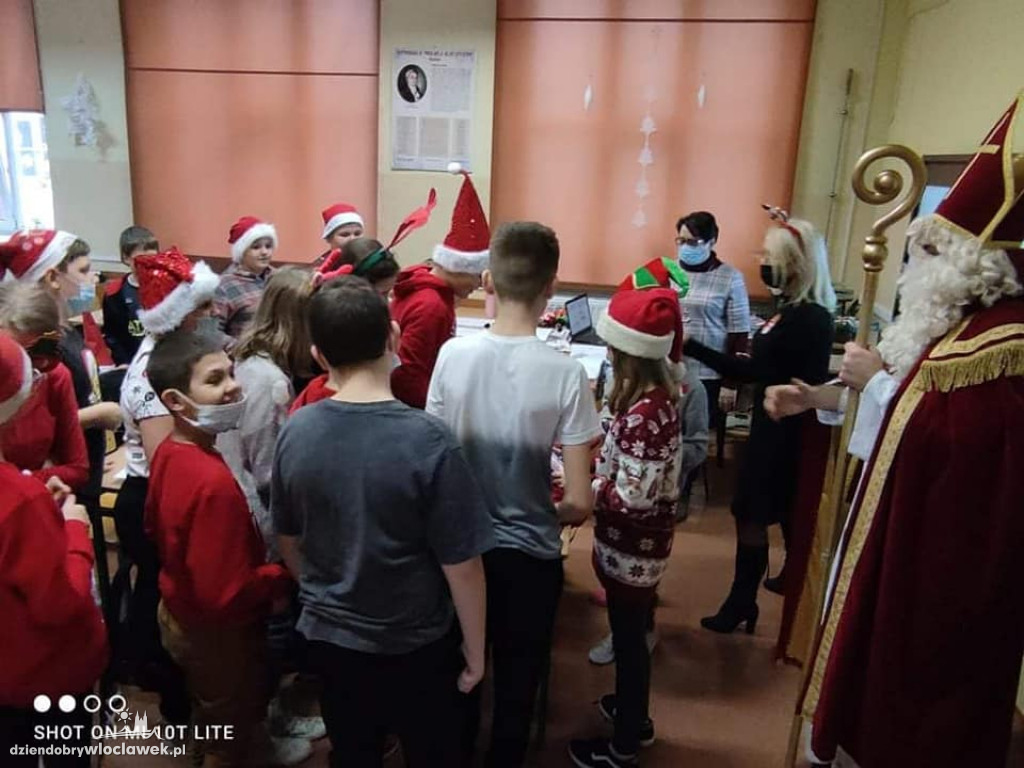 Mikołajki w SP w Smólniku
