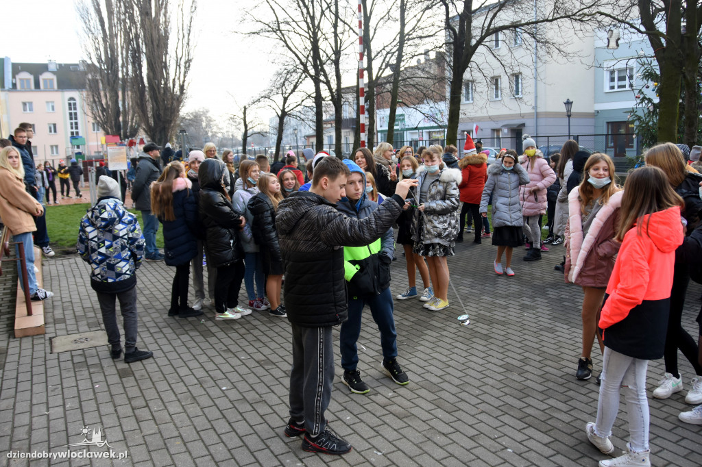 Ubieranie śródmiejskiej choinki