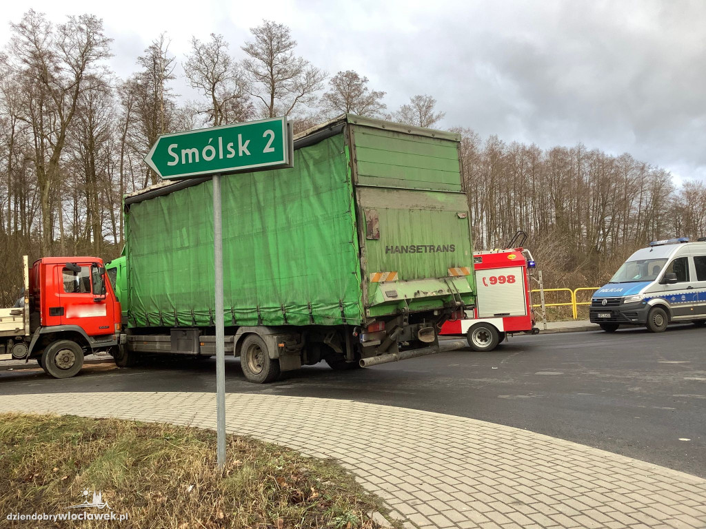 Zderzenie dwóch ciężarówek
