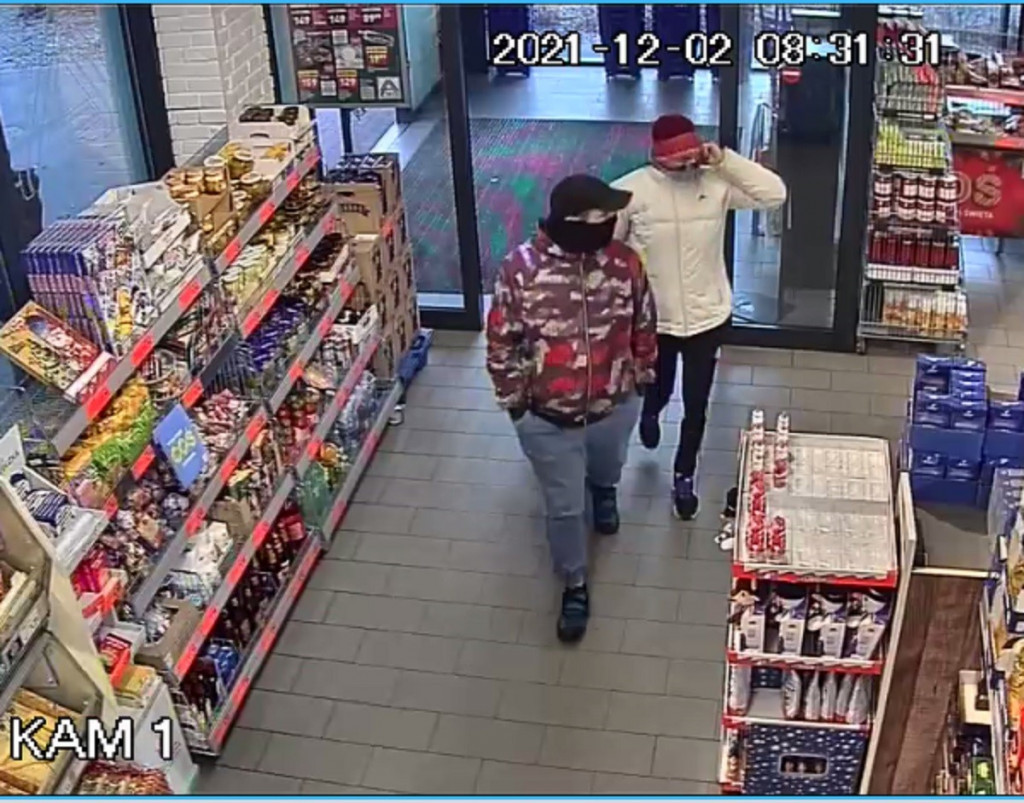 Policja szuka tych mężczyzn