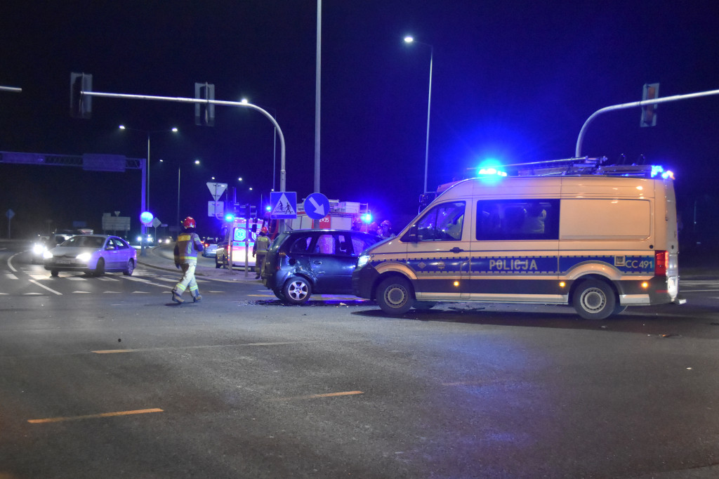 Zderzenie na al. Królowej Jadwigi! Są utrudnienia w ruchu