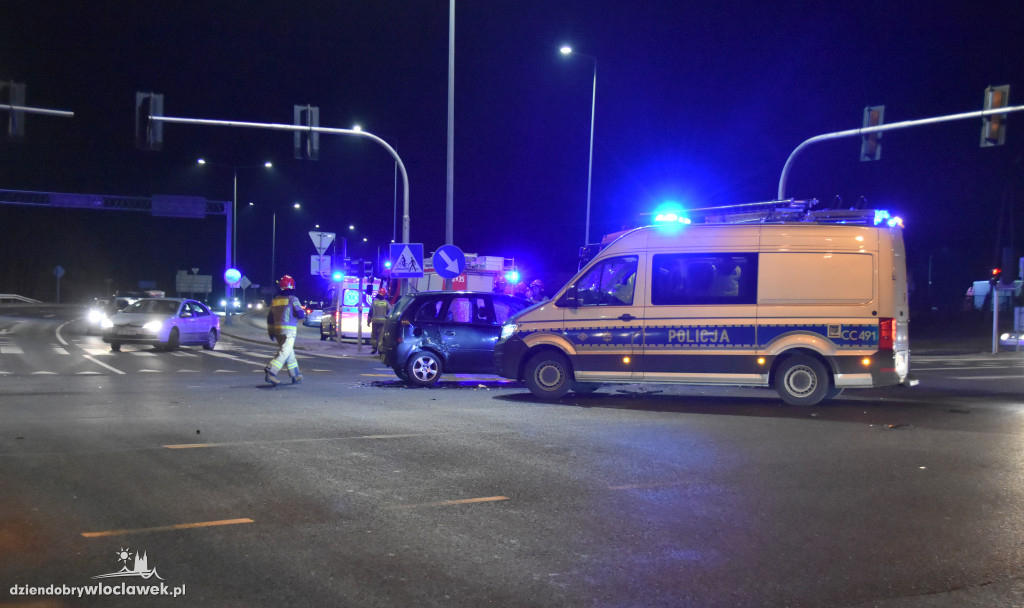 Zderzenie na al. Królowej Jadwigi! Są utrudnienia w ruchu