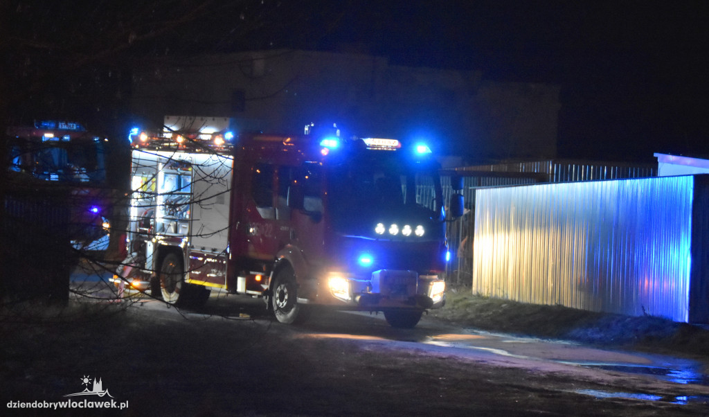 Pożar przy ul. Kruszyńskiej. Wybuchła butla z gazem?