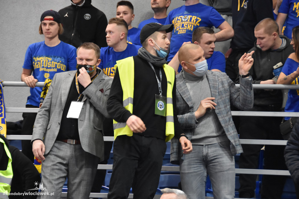 Kibice Stali na meczu z Anwilem Włocławek