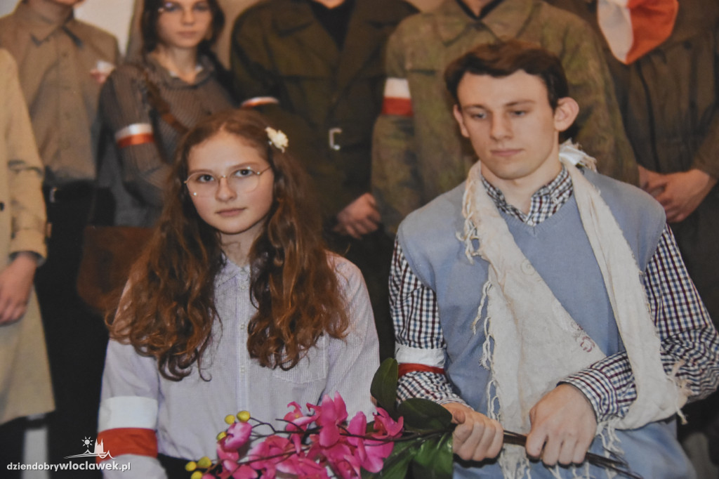`Baczyński` w hołdzie powstańcom