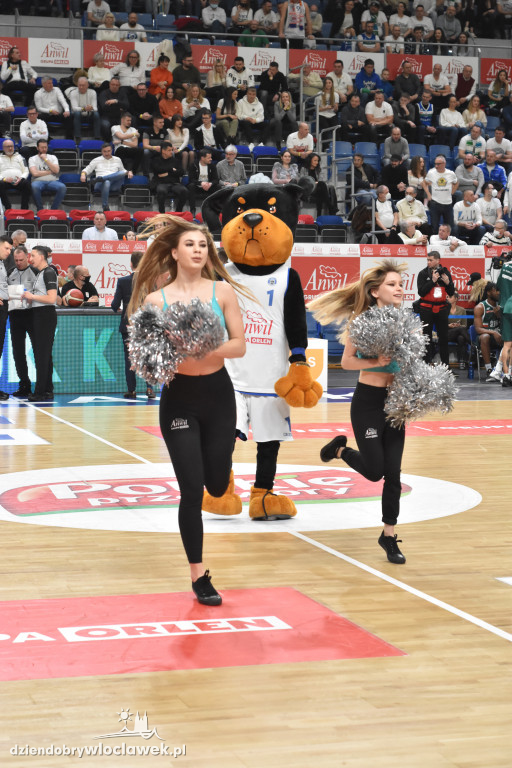Cheerleaderki na meczu Anwil vs Śląsk