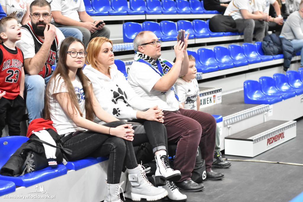 Kibice na meczu Anwil vs Asseco