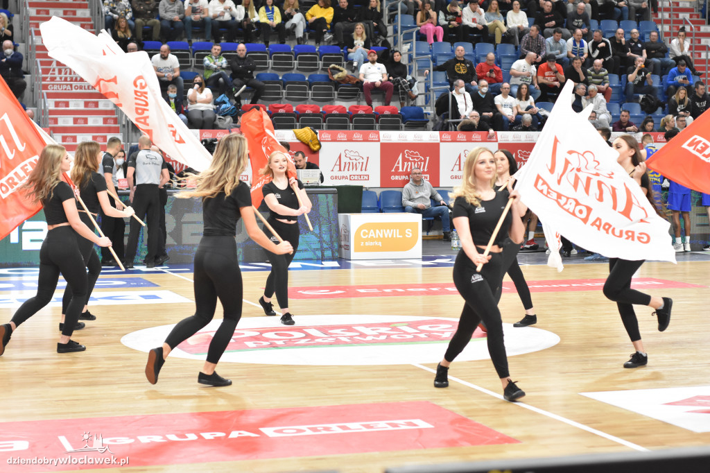 Cheerleaderki na meczu Anwil vs Arka