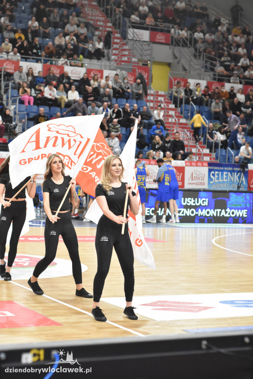 Cheerleaderki na meczu Anwil vs Arka