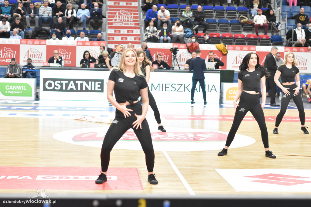 Cheerleaderki na meczu Anwil vs Arka