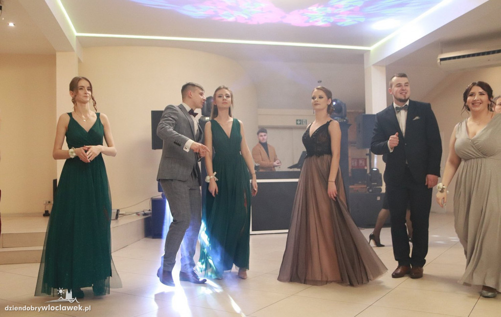 Studniówka Zespołu Szkół CKR w Kowalu