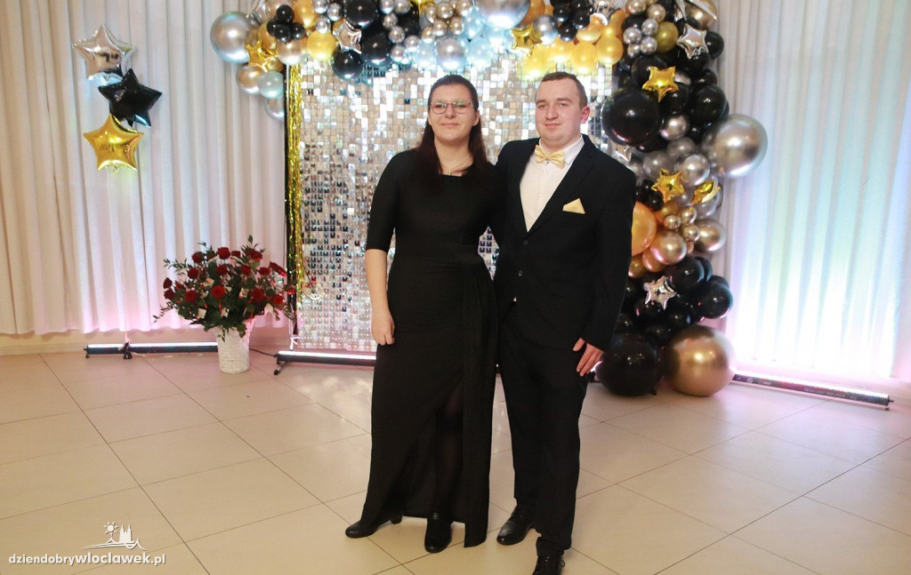 Studniówka Zespołu Szkół CKR w Kowalu