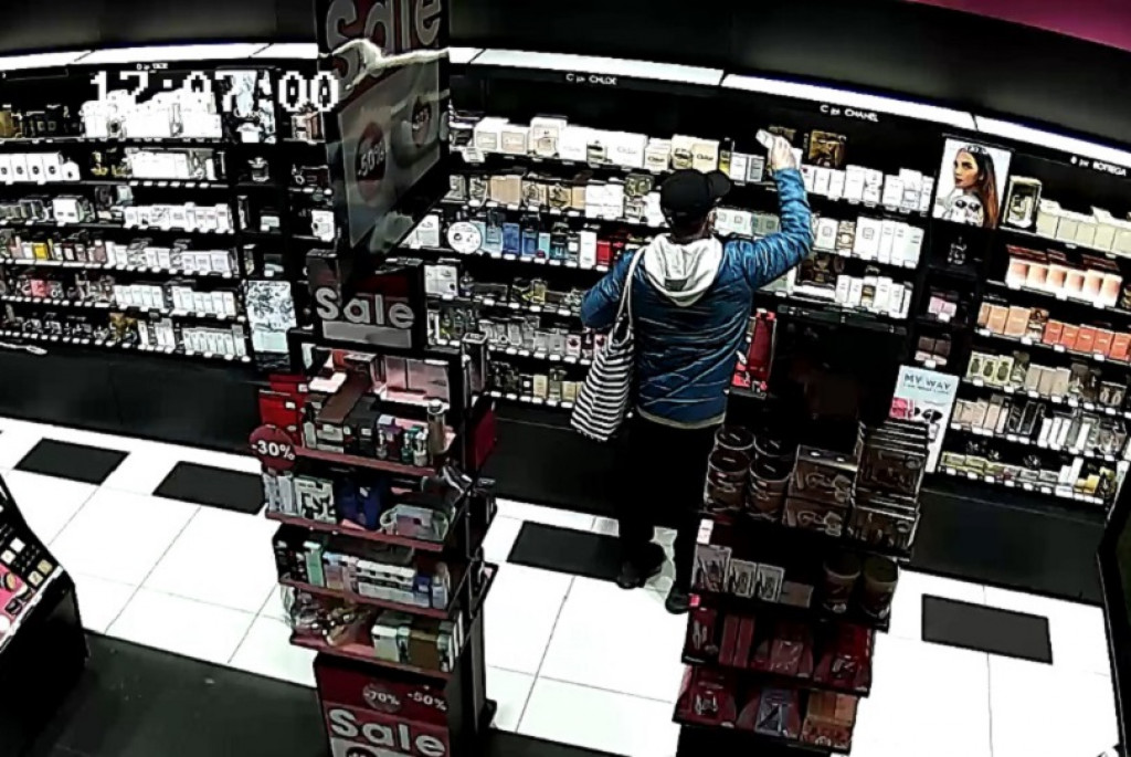 Poszukiwany złodziej perfum