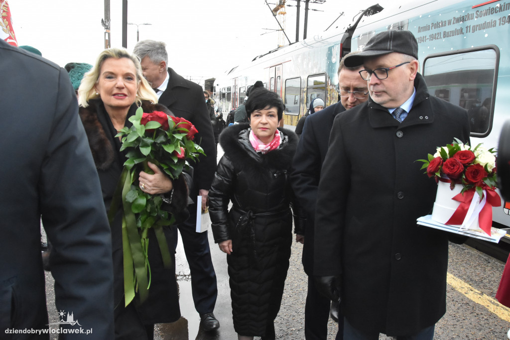 Pociąg `Anders` przyjechał do Włocławka