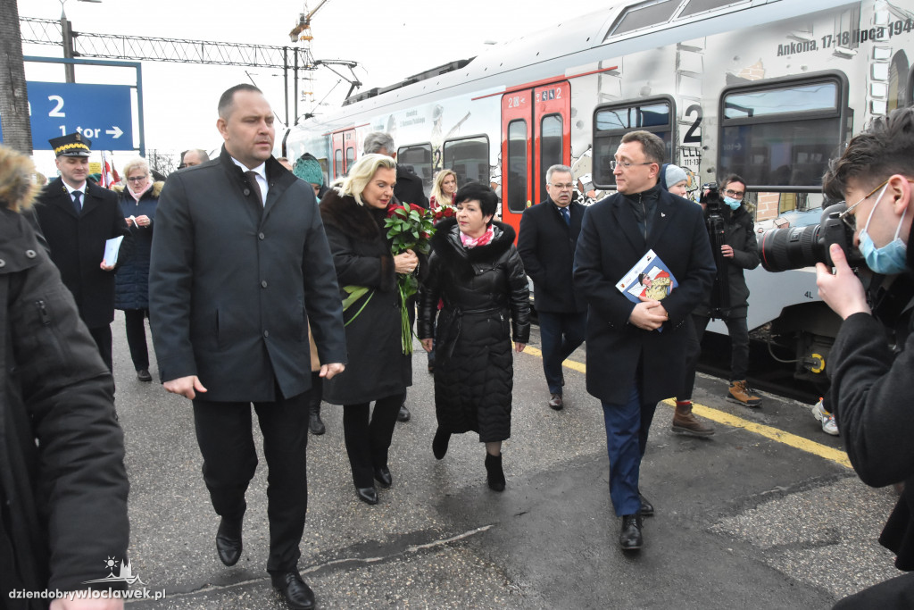 Pociąg `Anders` przyjechał do Włocławka