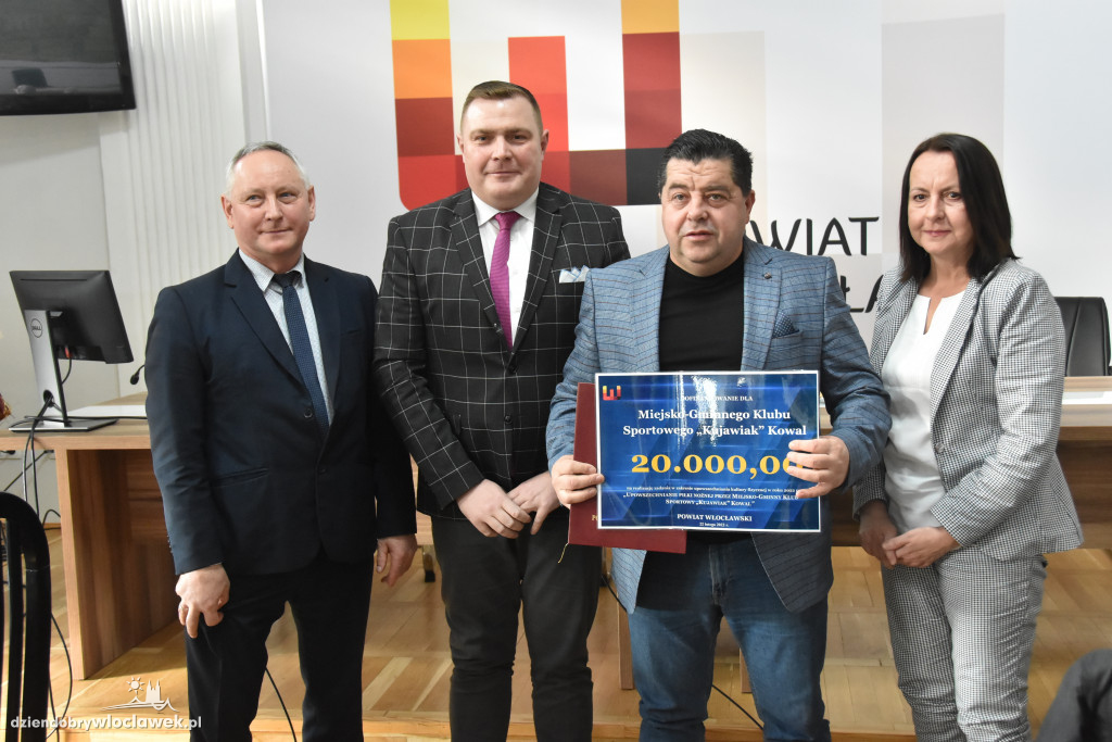 Starostwo rozdało kasę klubom sportowym
