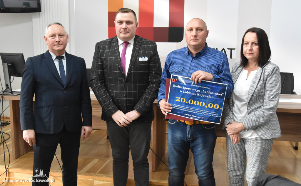 Starostwo rozdało kasę klubom sportowym