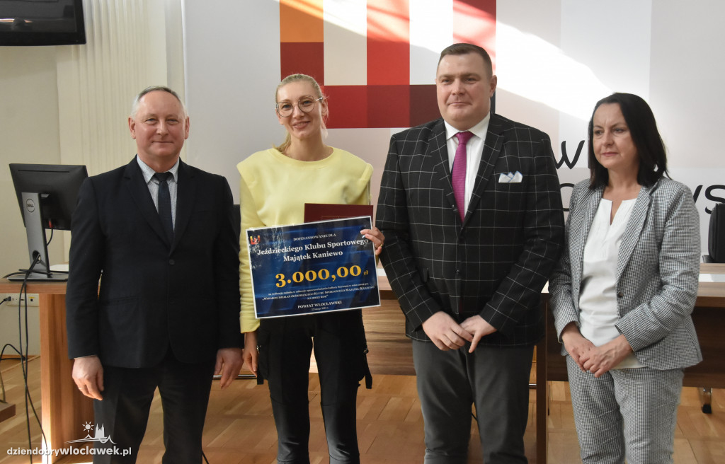 Starostwo rozdało kasę klubom sportowym