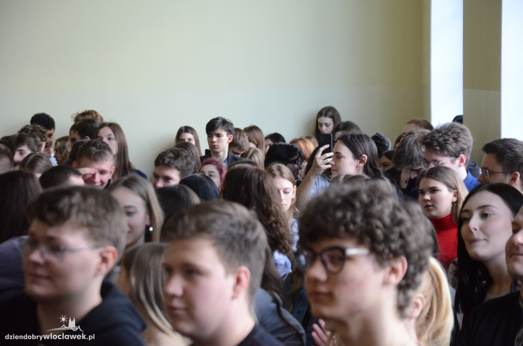 Koncert Highfive w LMK 8.03.2022