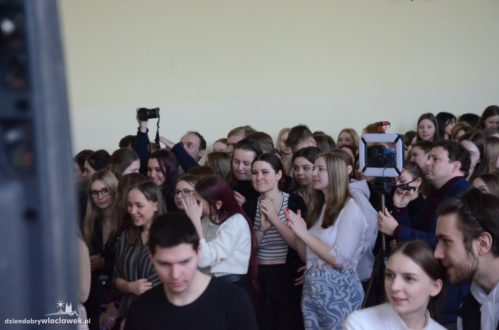 Koncert Highfive w LMK 8.03.2022