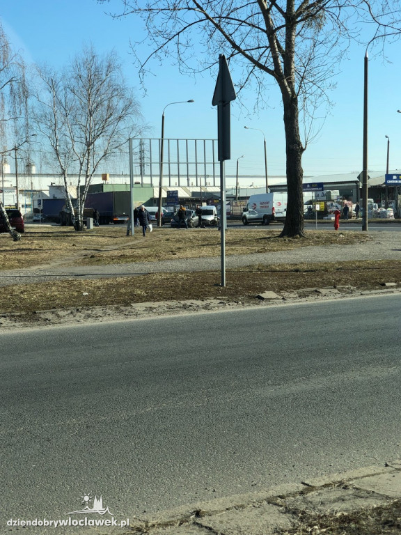 Zderzenie dwóch aut przy Netto