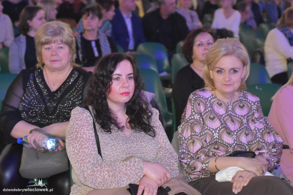 Powiatowy Dzień Kobiet w Hali Mistrzów