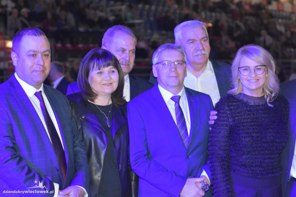 Powiatowy Dzień Kobiet w Hali Mistrzów