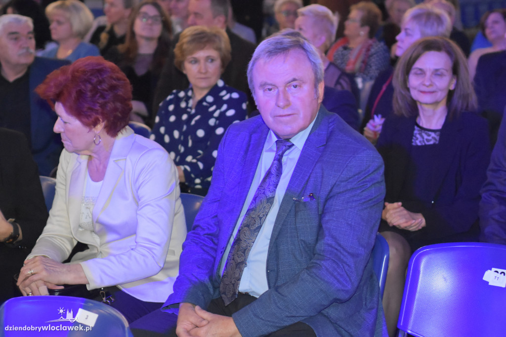 Powiatowy Dzień Kobiet w Hali Mistrzów