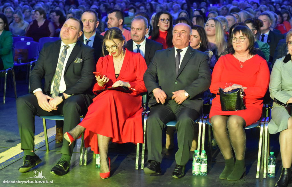 Powiatowy Dzień Kobiet w Hali Mistrzów