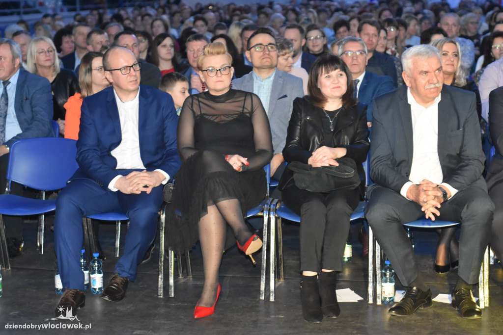 Powiatowy Dzień Kobiet w Hali Mistrzów