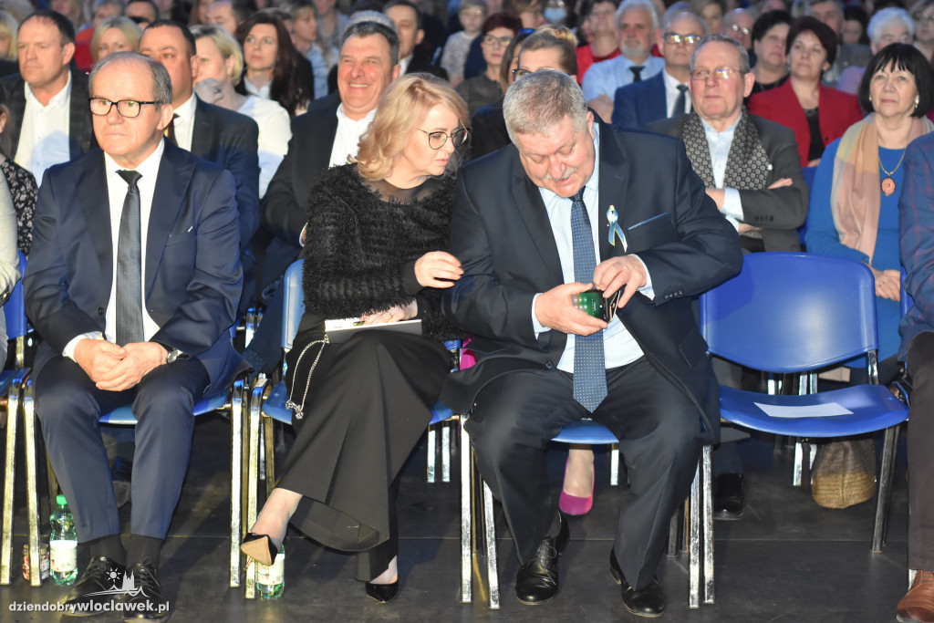 Powiatowy Dzień Kobiet w Hali Mistrzów