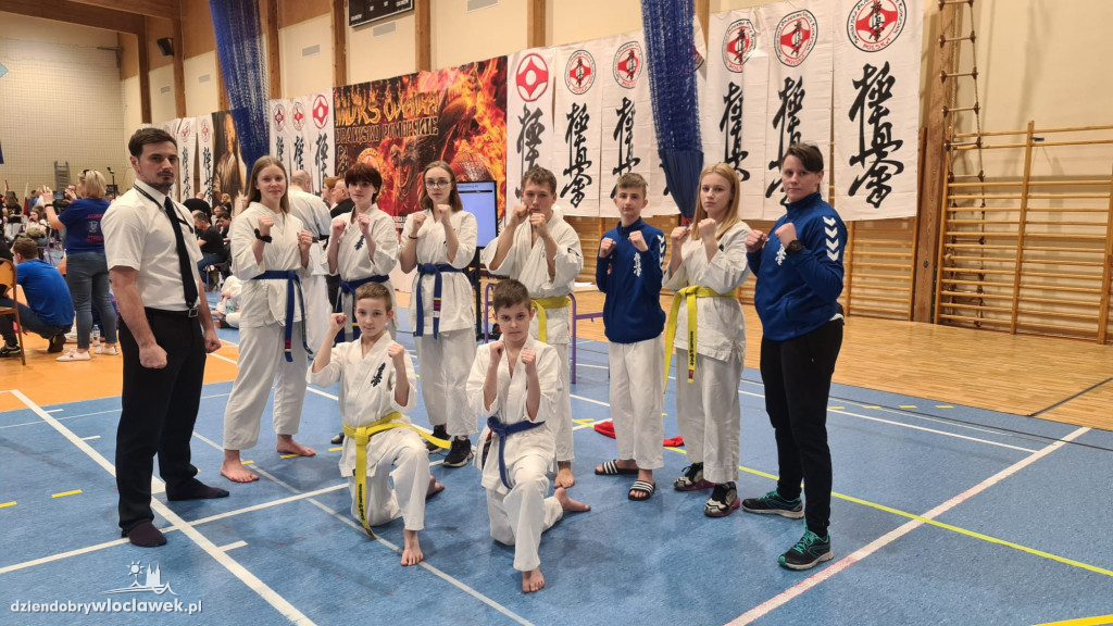 Dwa medale włocławskich karateków