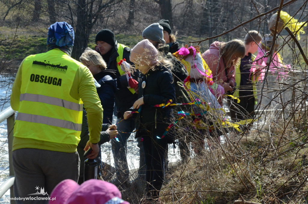 Pojechali rowerami topić marzanny