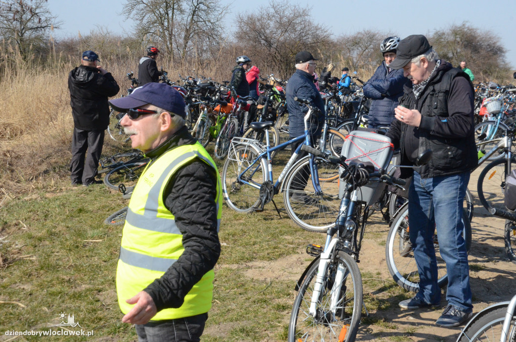 Pojechali rowerami topić marzanny