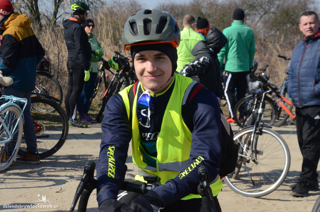 Pojechali rowerami topić marzanny