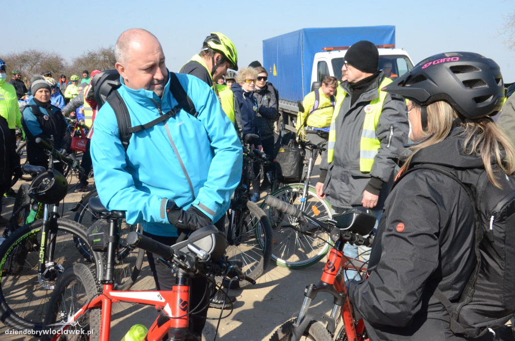 Pojechali rowerami topić marzanny