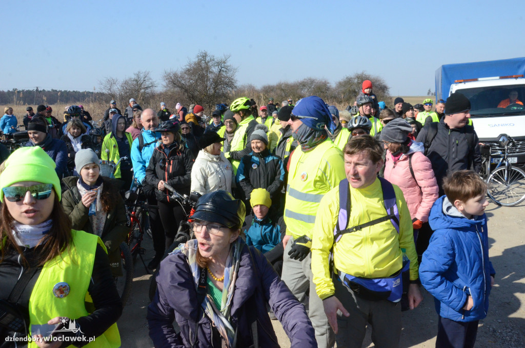 Pojechali rowerami topić marzanny