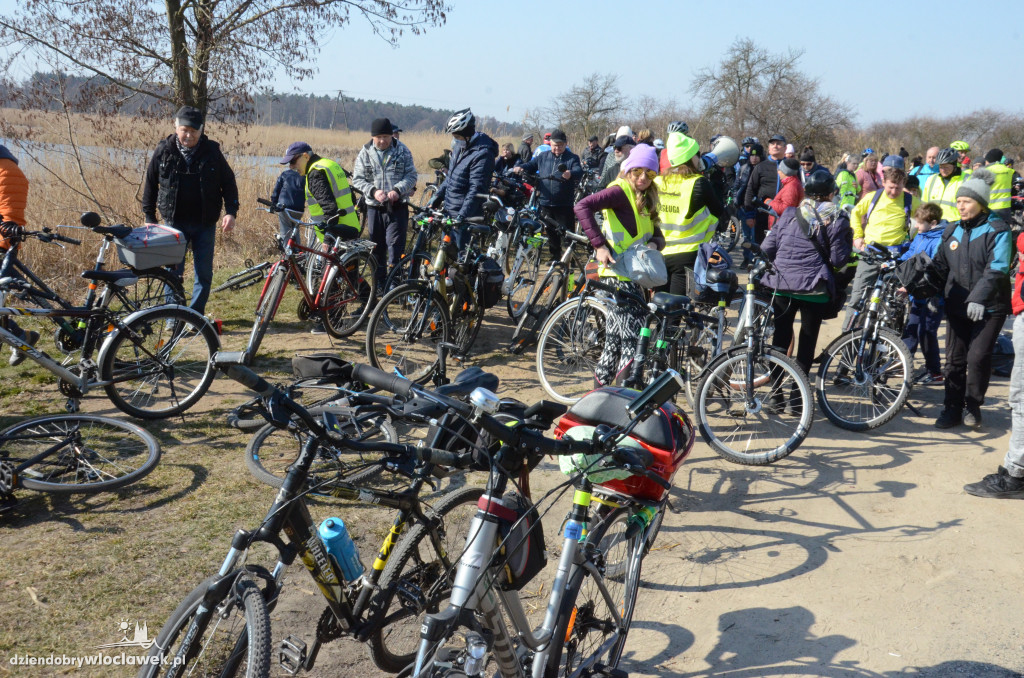 Pojechali rowerami topić marzanny