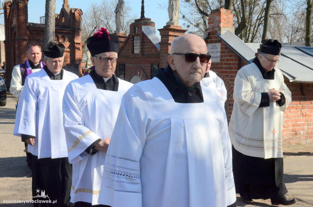 Pogrzeb byłego proboszcza Zawiśla