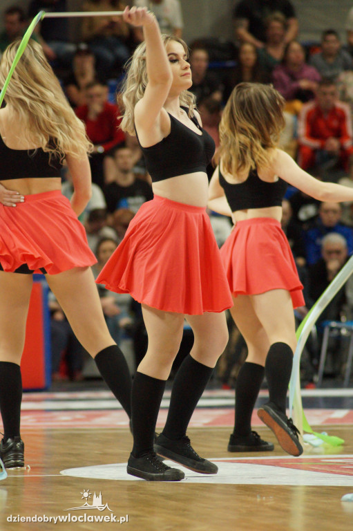 Cheerleaderki na meczu Anwil vs Legia