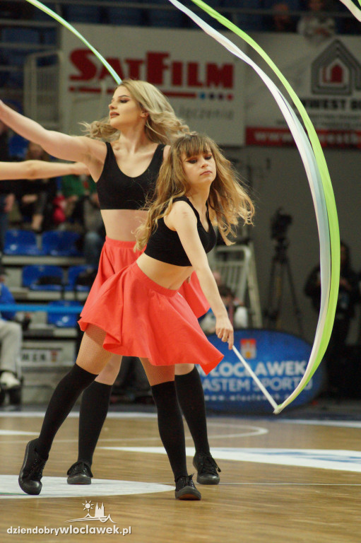 Cheerleaderki na meczu Anwil vs Legia