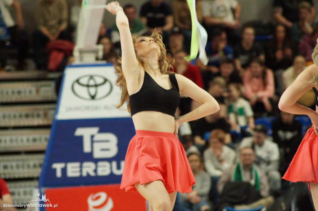Cheerleaderki na meczu Anwil vs Legia