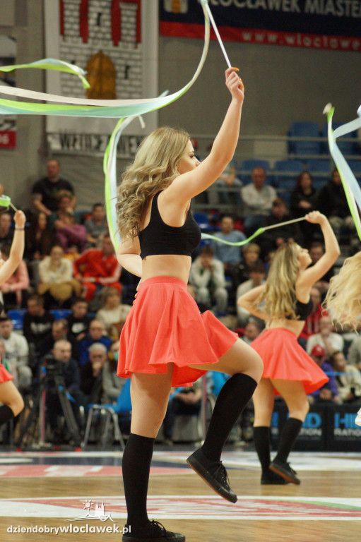Cheerleaderki na meczu Anwil vs Legia