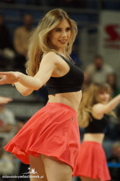 Cheerleaderki na meczu Anwil vs Legia