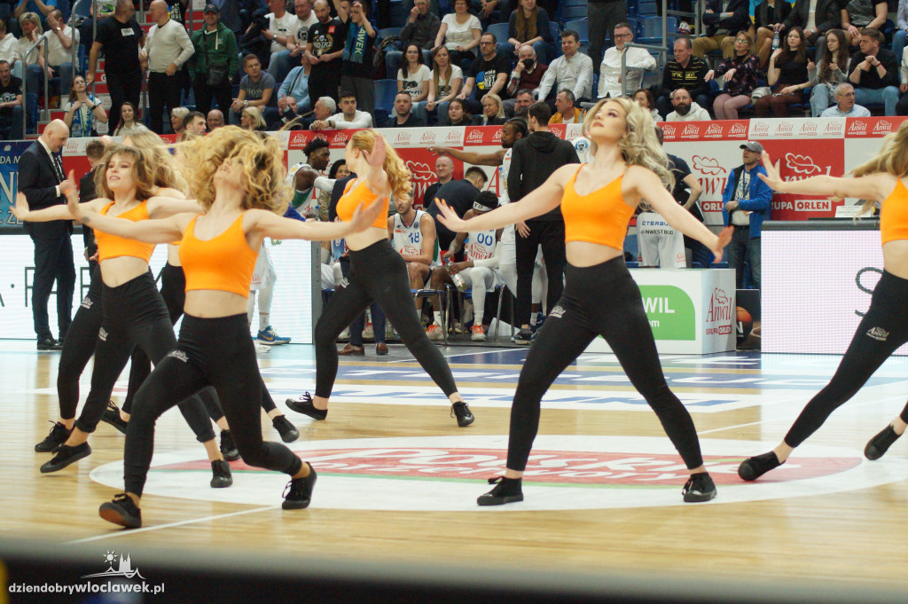 Cheerleaderki na meczu Anwil vs Legia