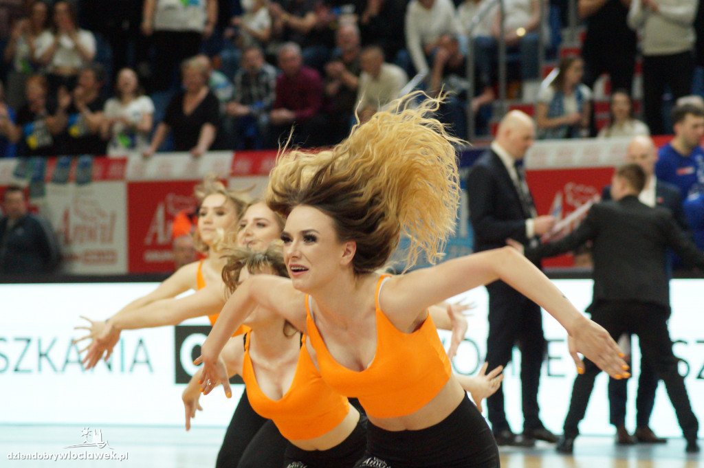 Cheerleaderki na meczu Anwil vs Legia