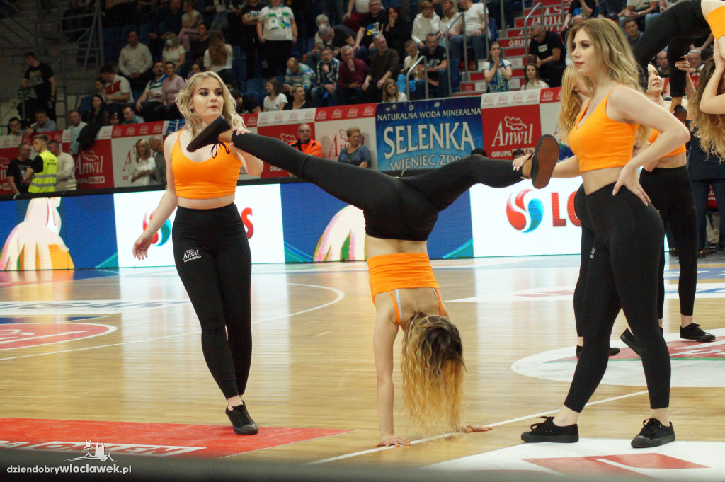 Cheerleaderki na meczu Anwil vs Legia